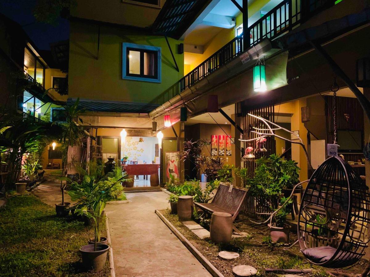 Thapae Boutique House Hotel Chiang Mai Exterior photo