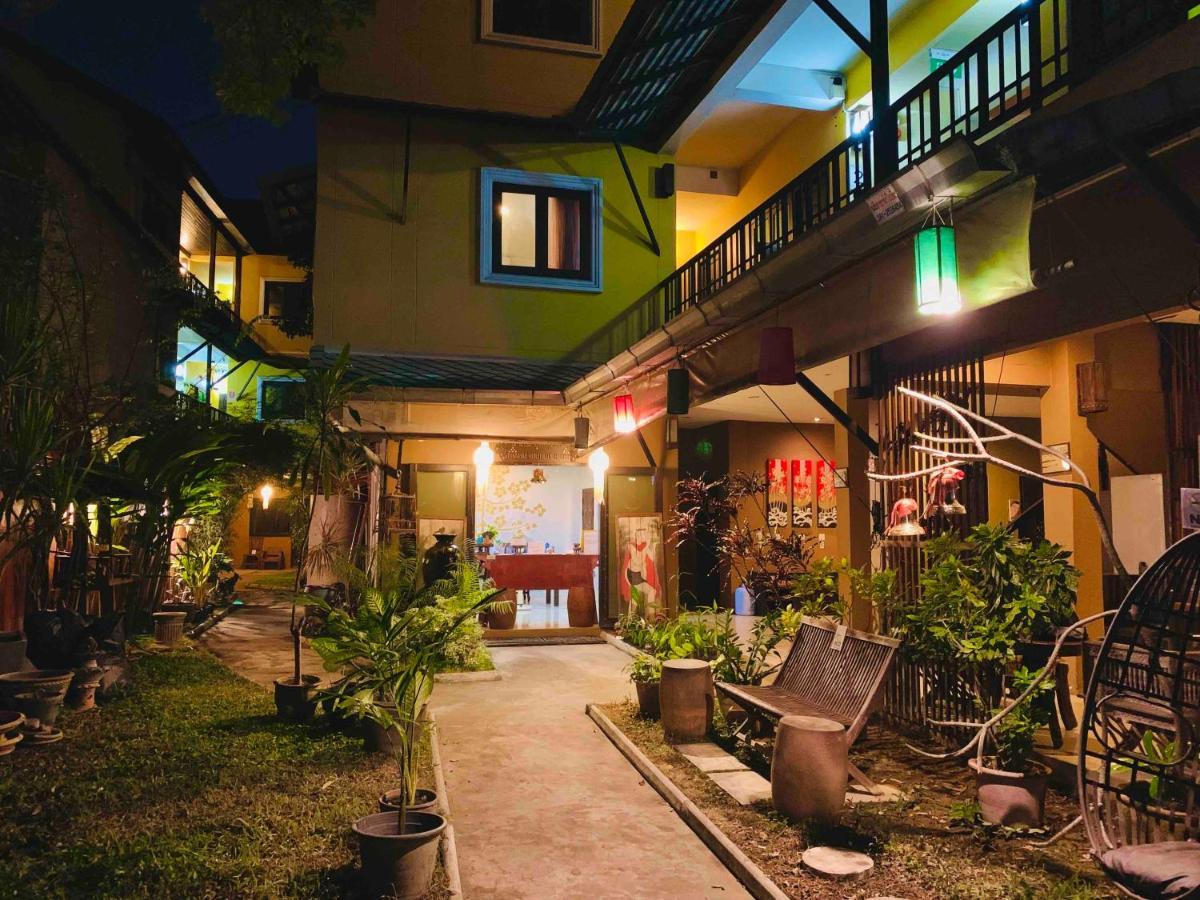 Thapae Boutique House Hotel Chiang Mai Exterior photo
